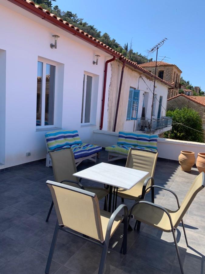 Casa Laryssiou Villa Gytheio Exteriör bild