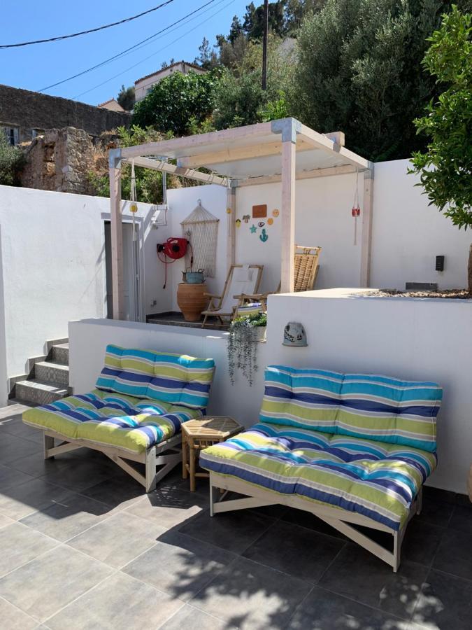 Casa Laryssiou Villa Gytheio Exteriör bild
